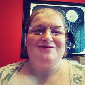 Meet your Posher, Liz